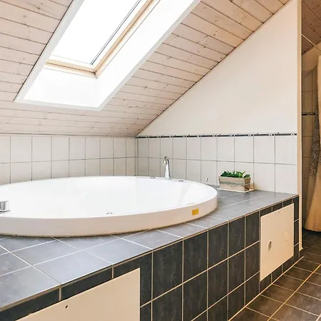 4 Star In Idestrup * Bøtø By
