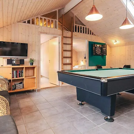 4 Star In Idestrup *