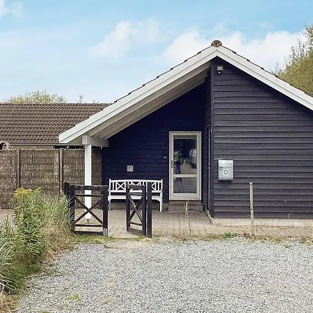 4 Star In Idestrup * Bøtø By